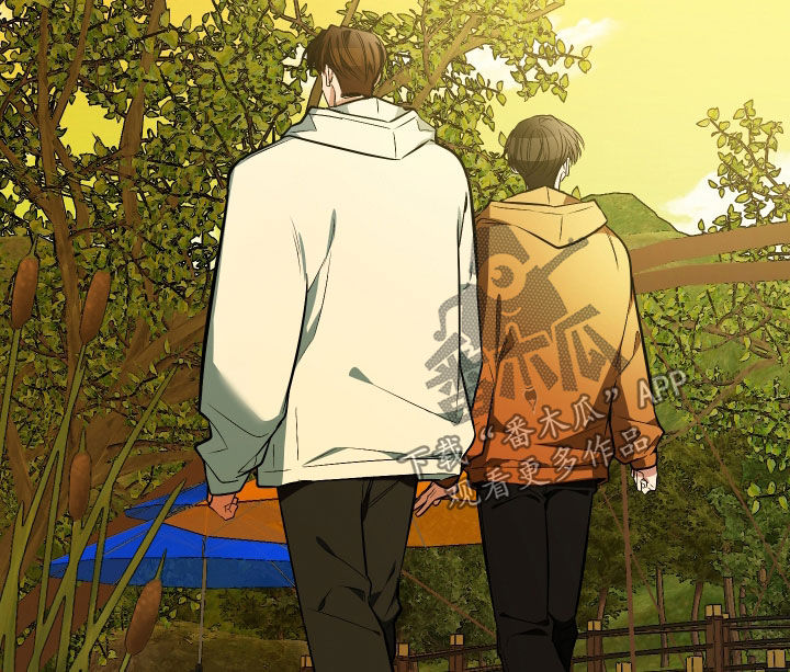 野猫的命定人类漫画实体书漫画,第31章：你喜欢我吗1图